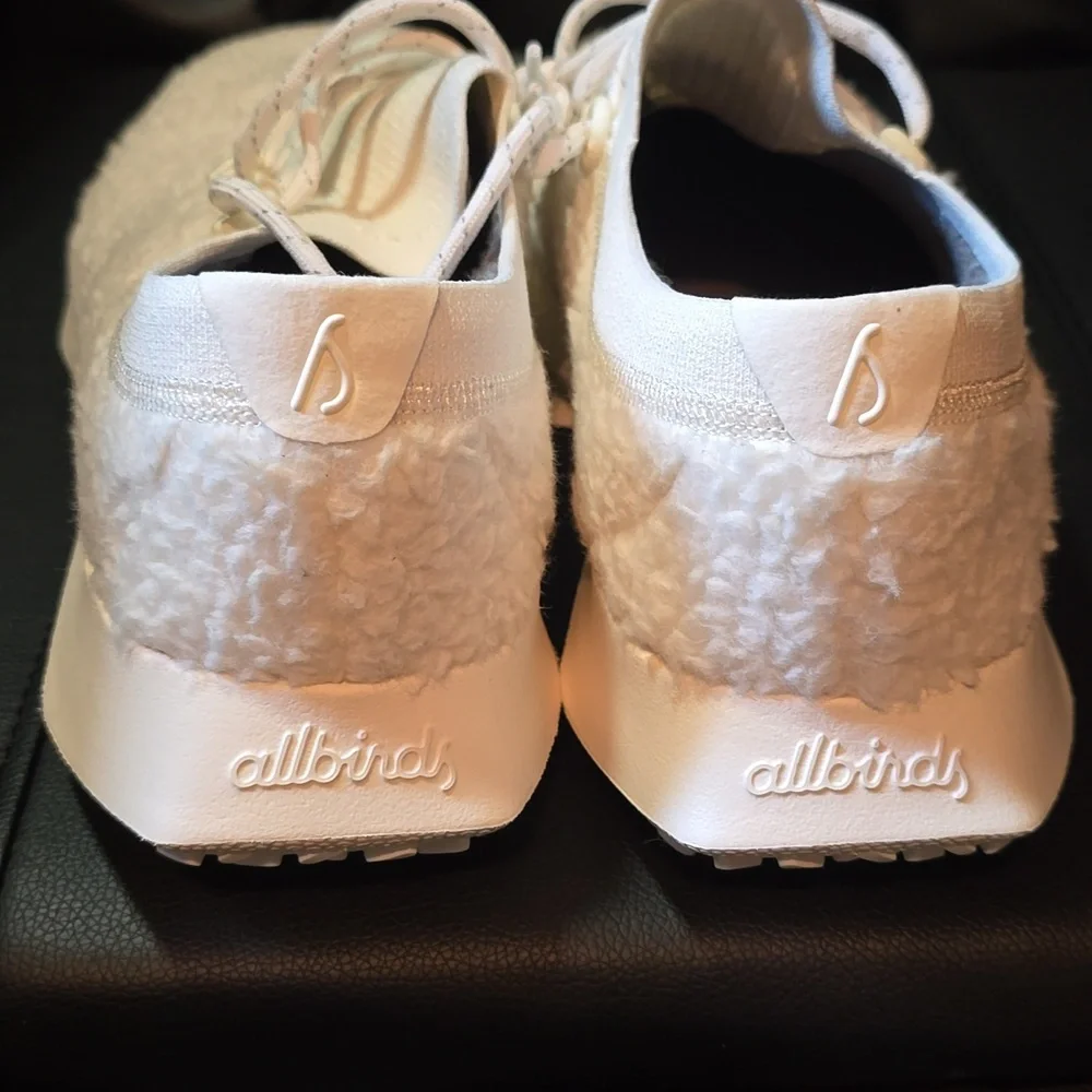 allbirds casual fluffy shoe - Picture 4 of 5